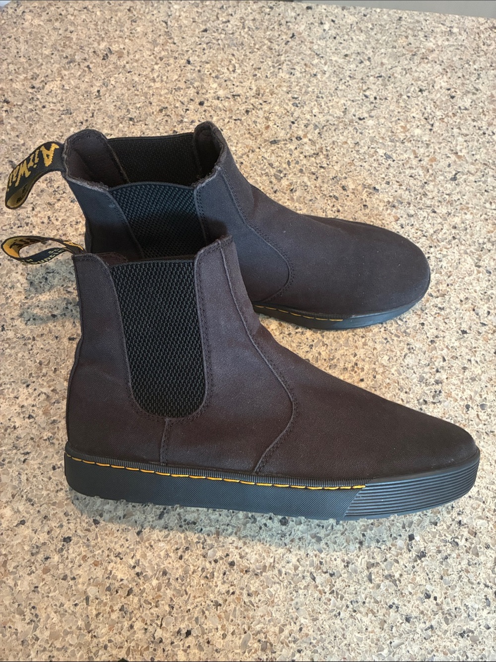 DR. MARTENS TEMPESTA MEN'S
CANVAS CASUAL CHELSEA BOOTS. Size 9 US Men (10 Women)